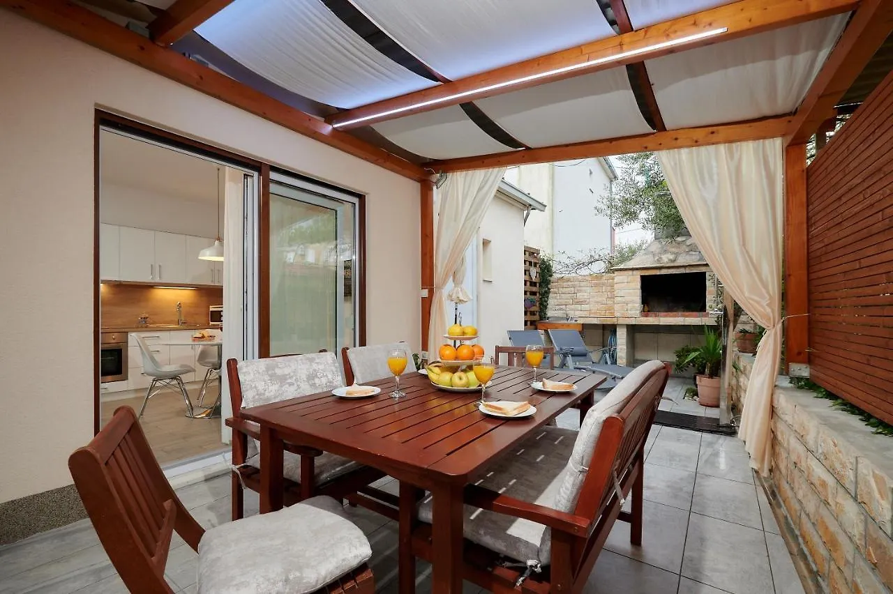 Apartment Boris Trogir Croatia