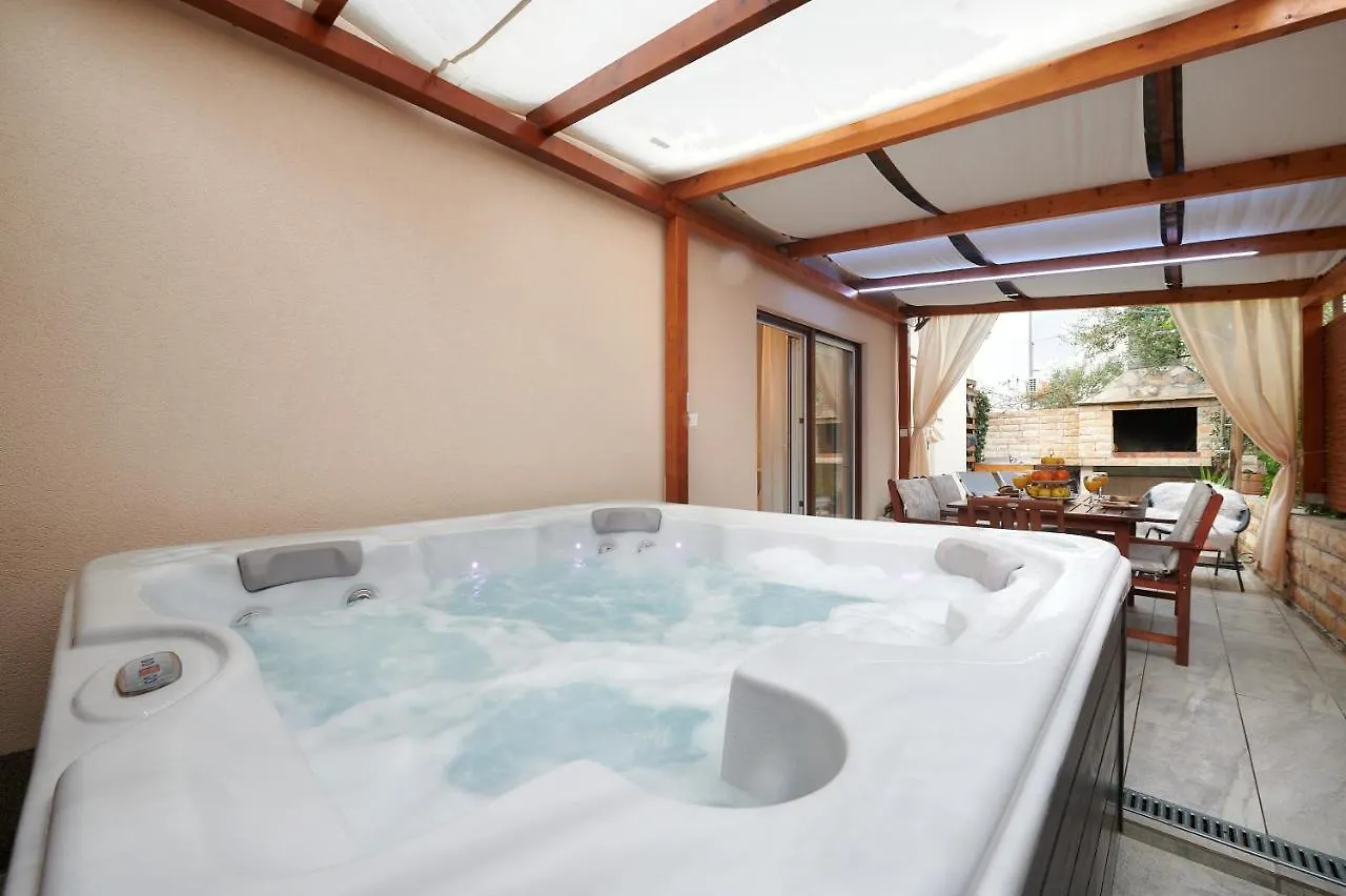 Apartment Boris Trogir